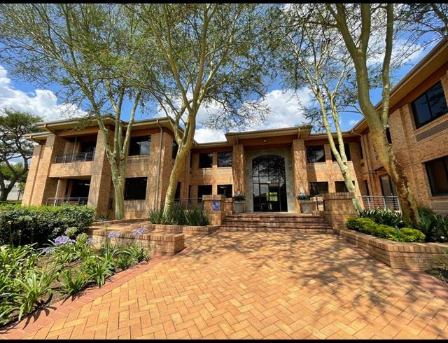 291.80M² OFFICE TO LET IN BRYANSTON